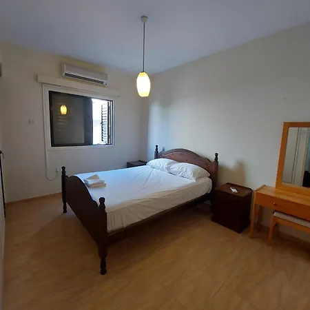 Kapparis Apartment *
